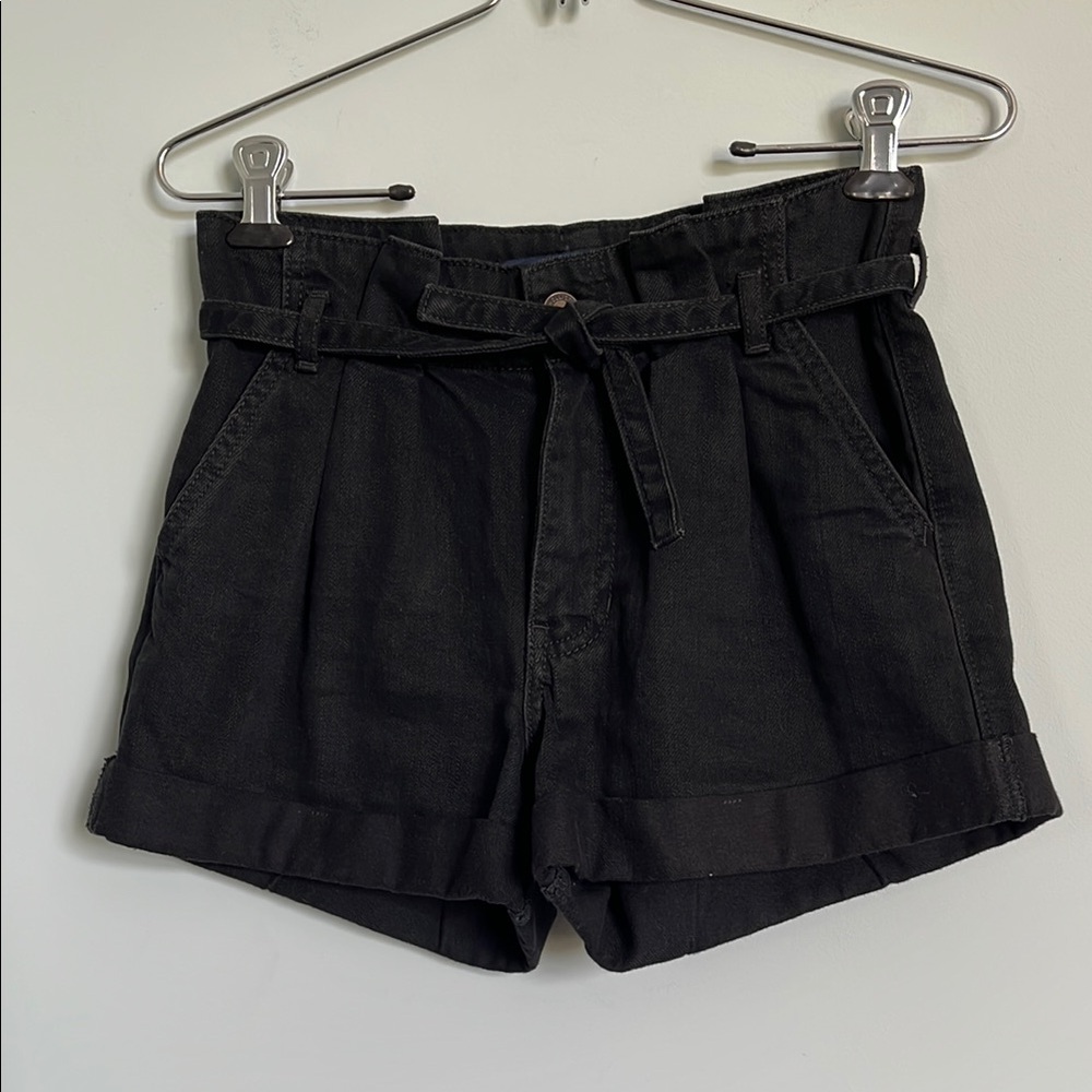Hollister High Waist High-Rise Black Denim Paper Bag Shorts Tie Belt Size 00 w23